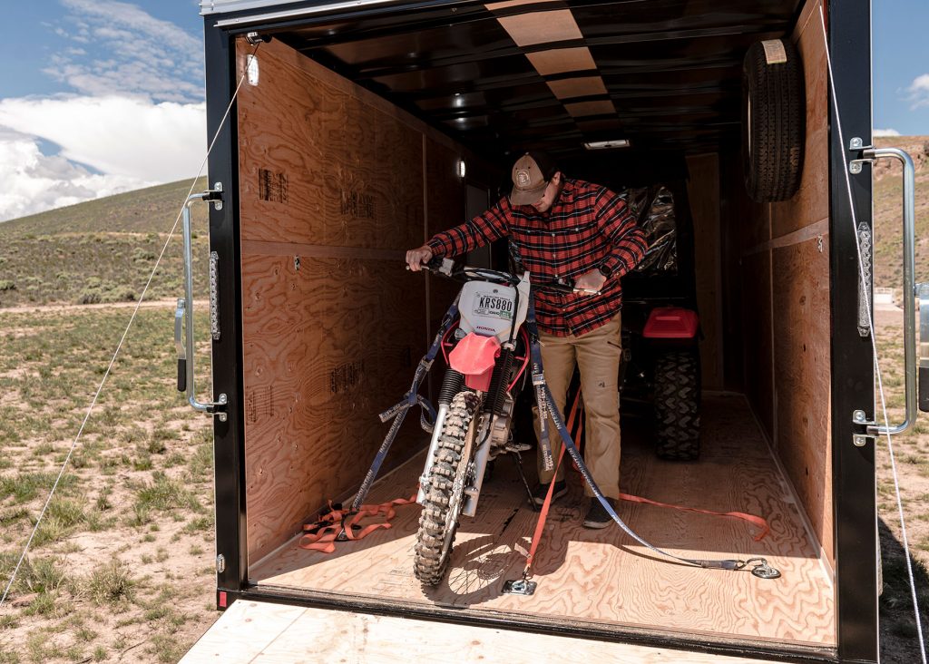 Mirage Trailers | Trailer Models | Picture | xpress-side-by-side-unloading-bike